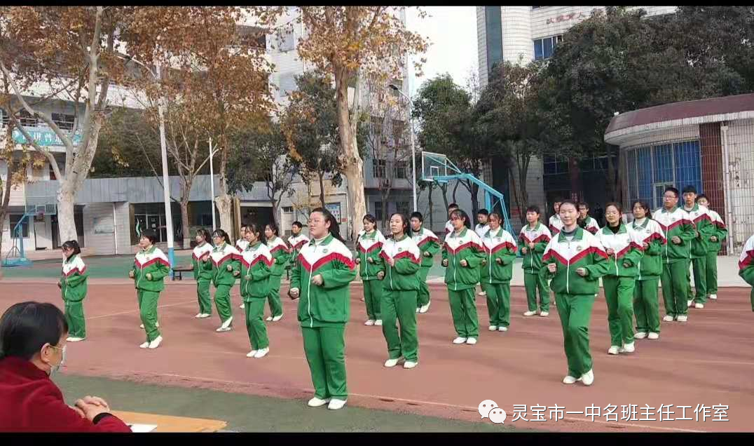 班主任周工作總結(jié)匯報_班主任周工作總結(jié)范文簡短_班主任一周工作總結(jié)